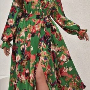 Green Floral Dress. New. 2X